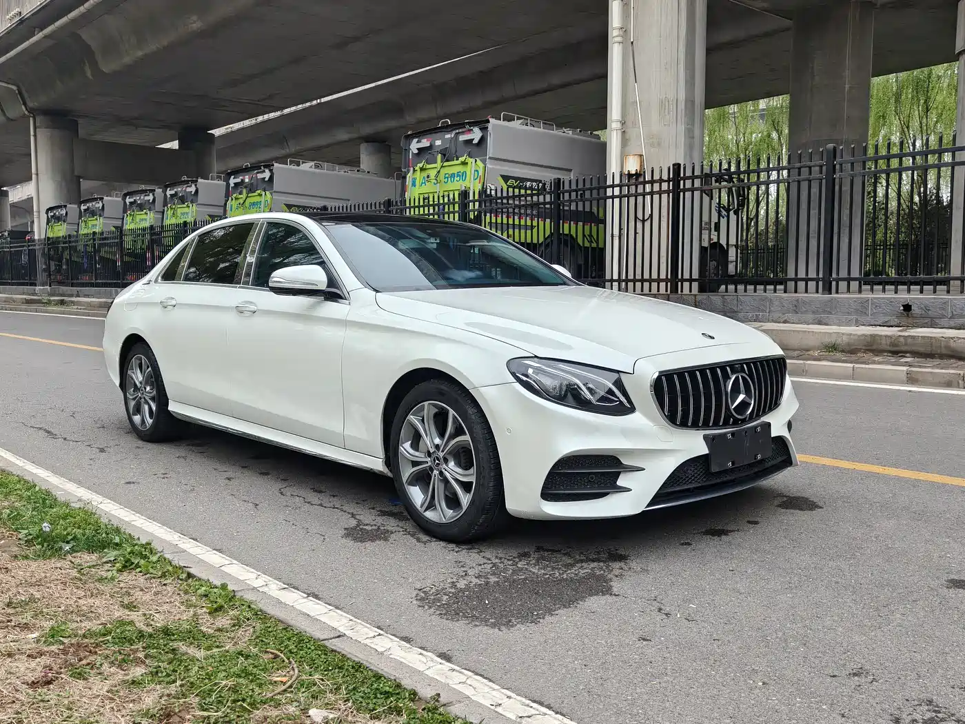 Mercedes-Benz E-Class 2018 Facelift E 300 L Sport Fashion фото 3