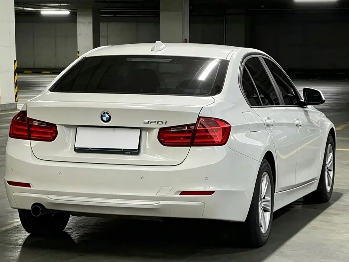 BMW 3 Series 2013 320i Fashion фото 14
