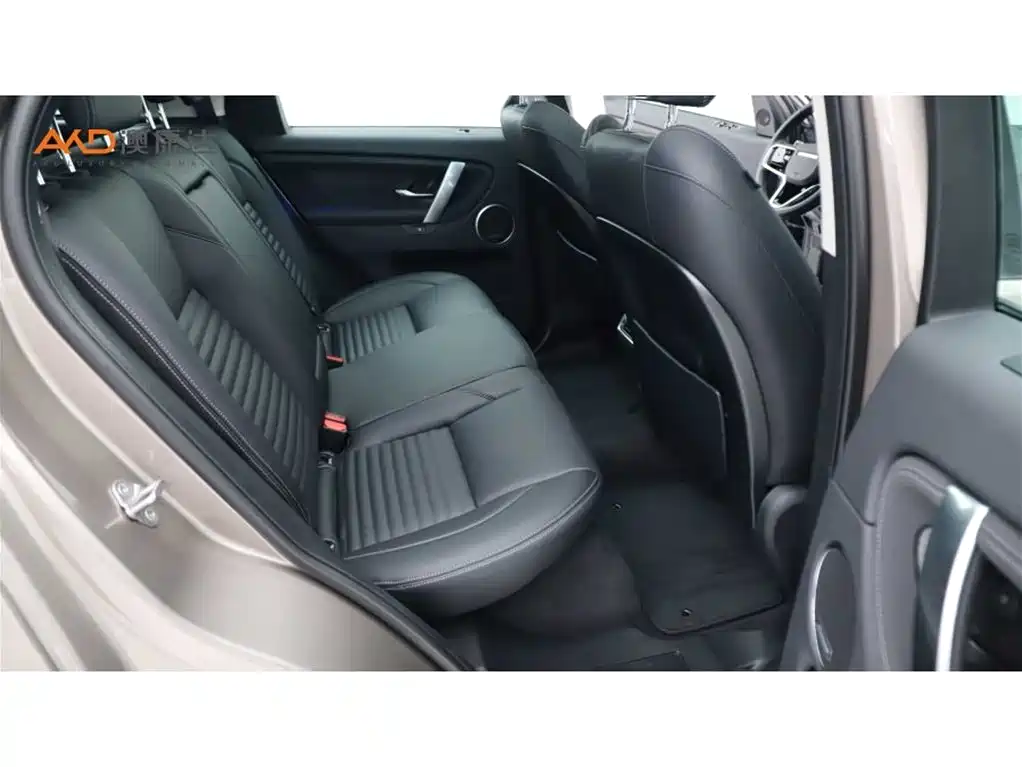 Land Rover Discovery Sport 2025 249PS Performance Tech Edition фото 8