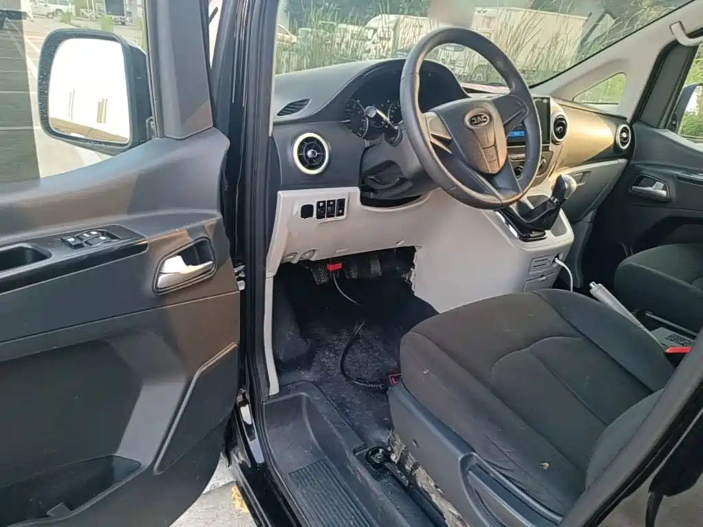 JAC Refine M3 2023 2023 PLUS 1.5T Classic 5/7-seater