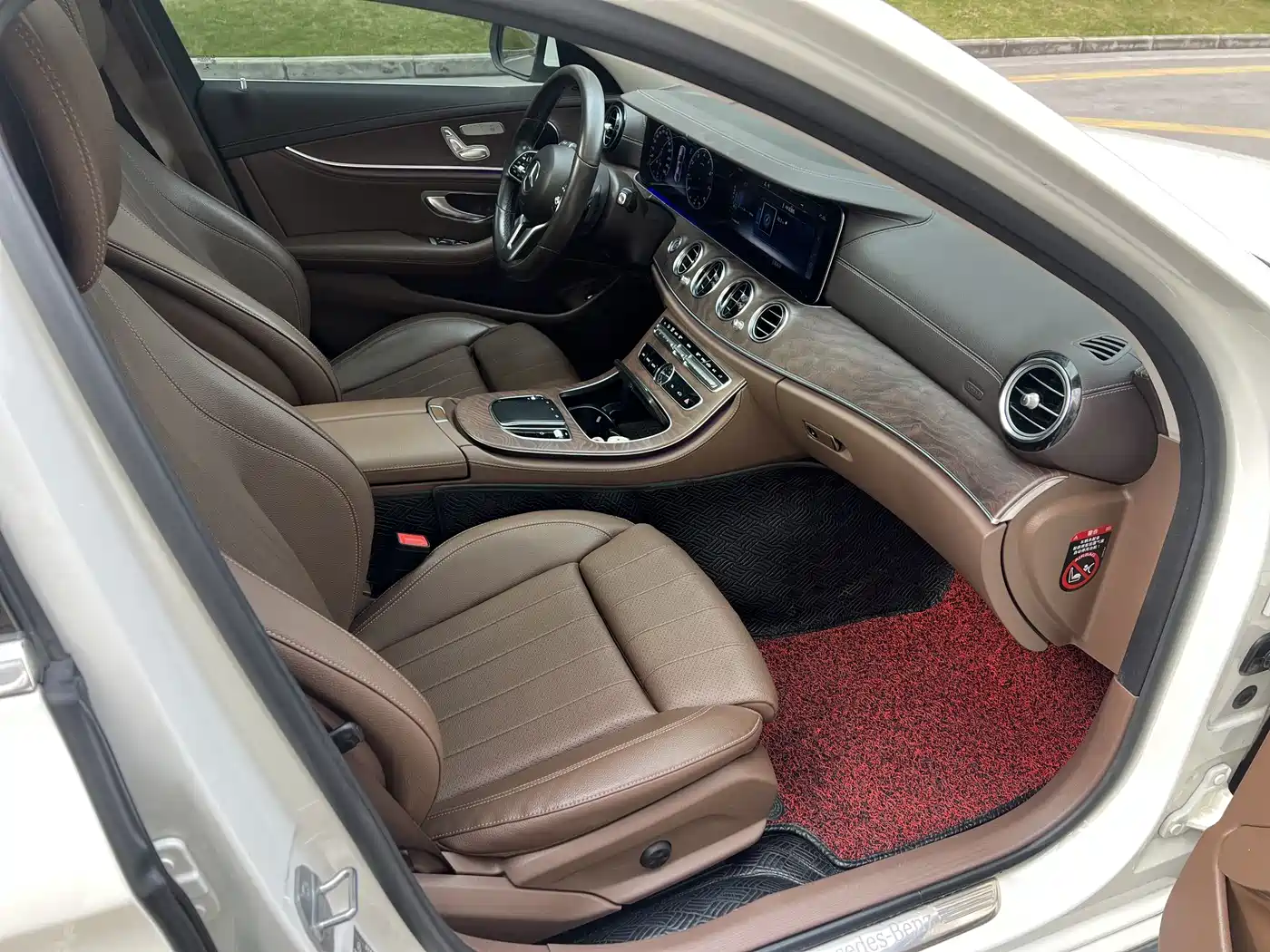 Mercedes-Benz E-Class 2019 E 260 L фото 8
