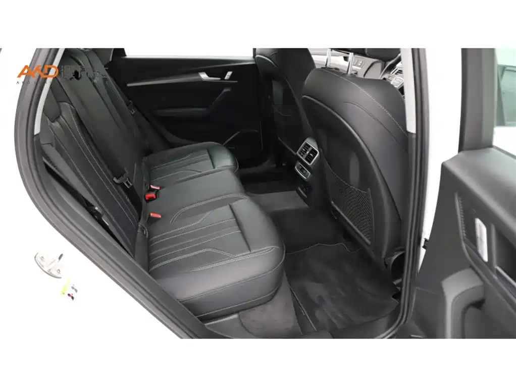 Audi Q5L 2022 Facelift 45T Luxury Dynamic фото 8