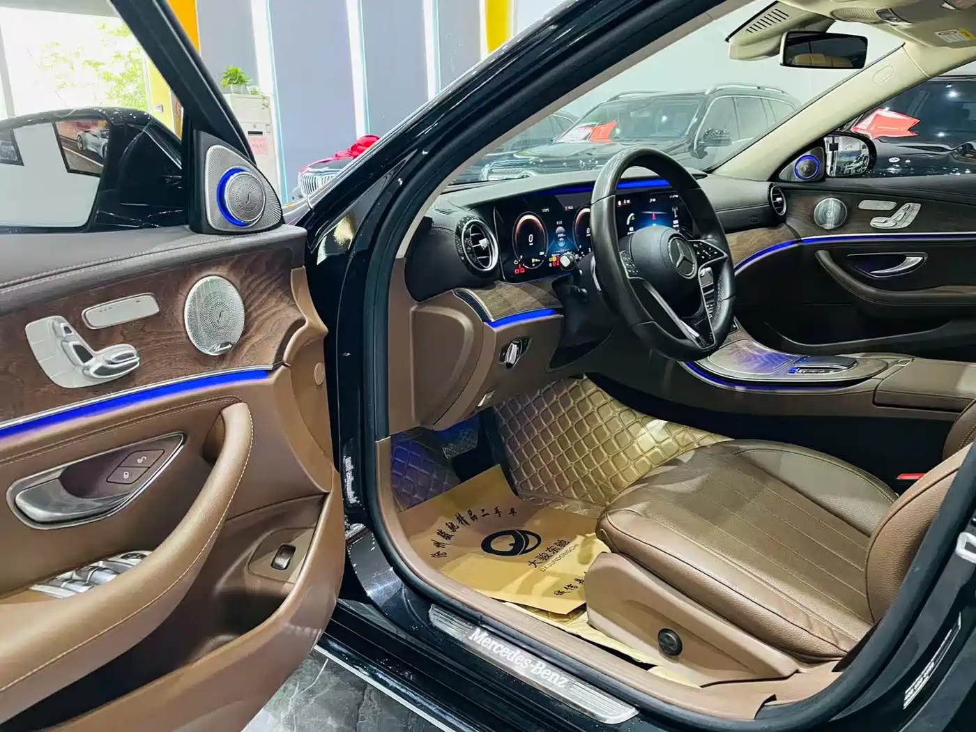 MERCEDES-BENZ E-CLASS