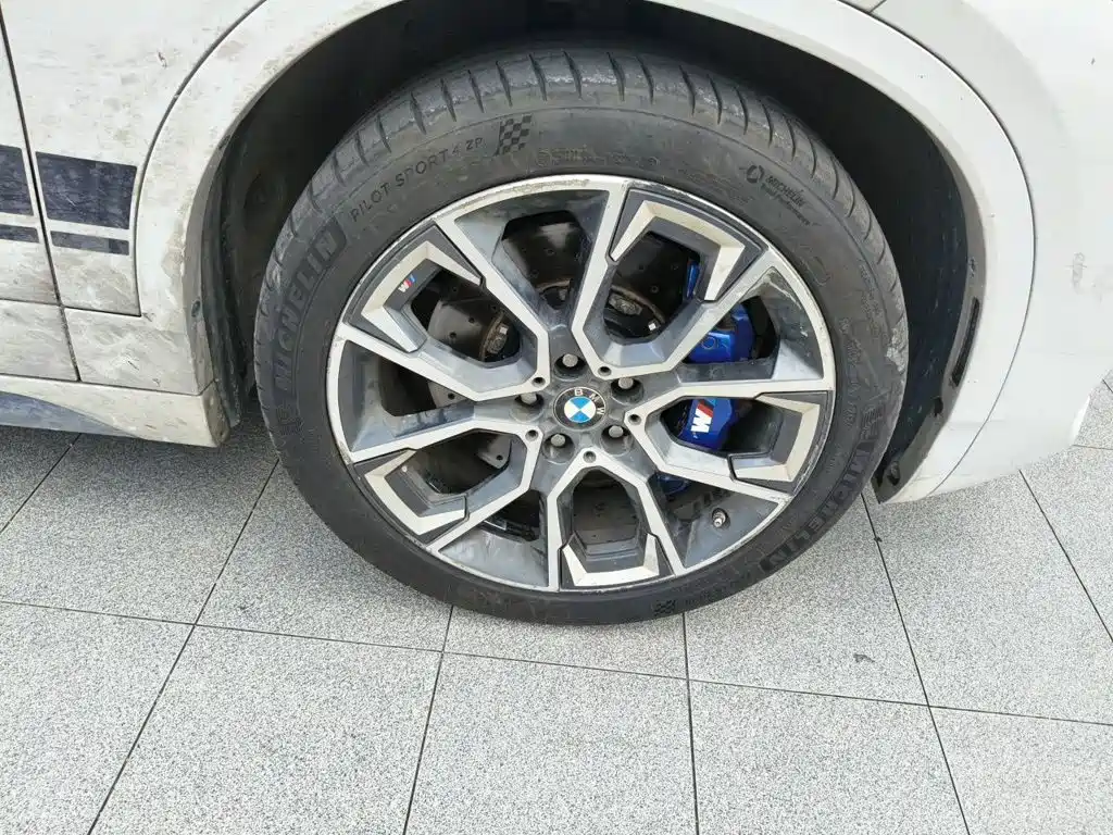 Photo 8 - BMW X2
