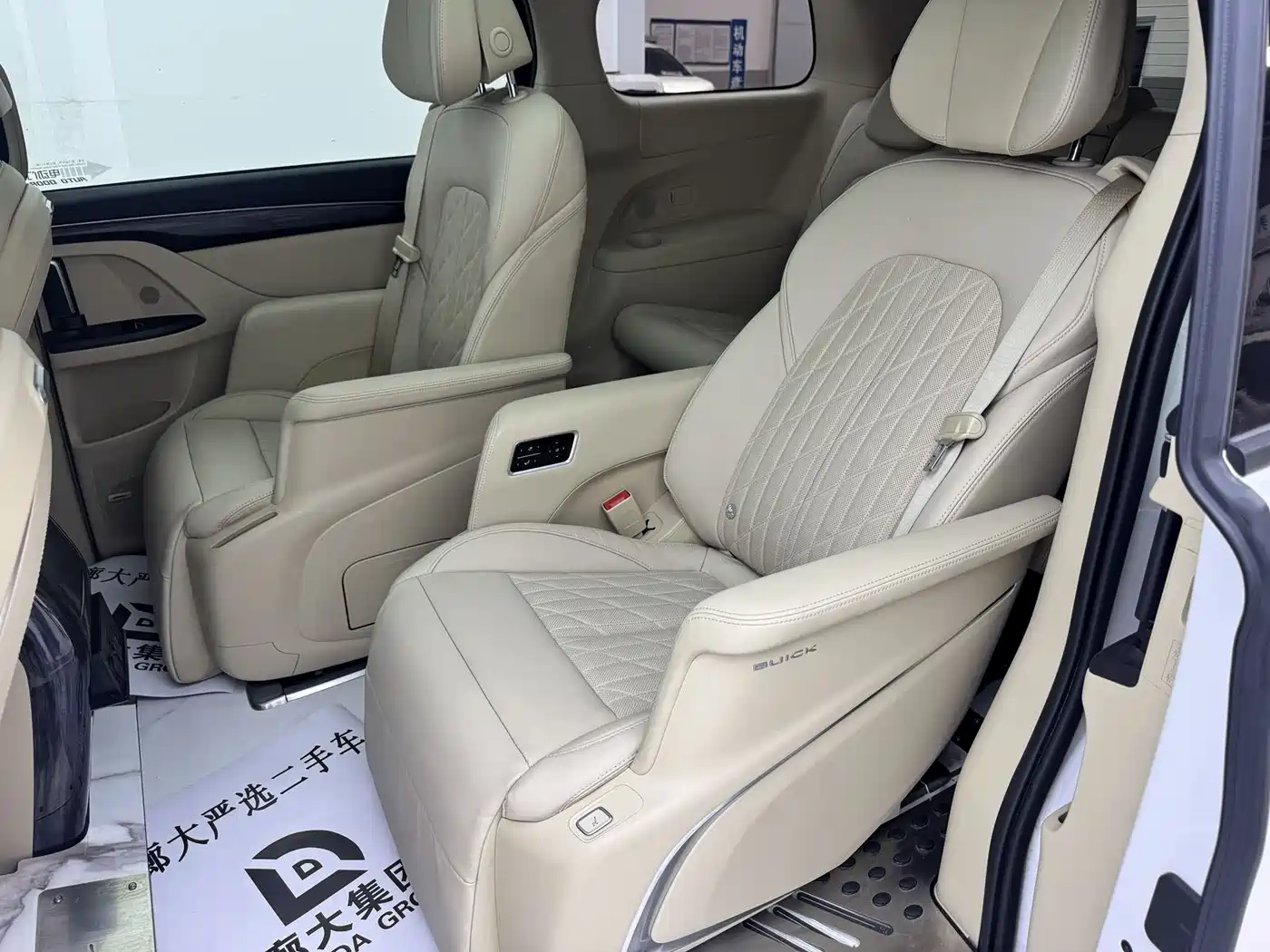 Buick GL8 2023 ES Landmaster Flagship фото 8