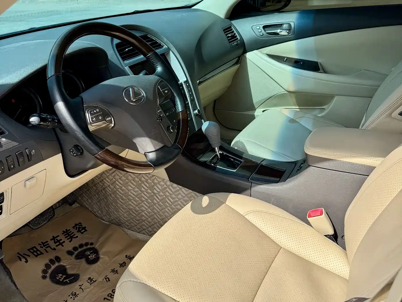 Lexus ES 2010 350 Elegance Edition фото 4