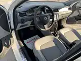 Фото 3 - Škoda Rapid