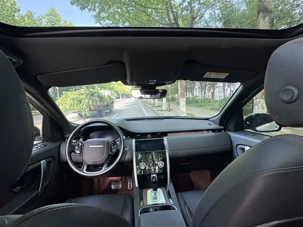 LAND ROVER DISCOVER SPORTS