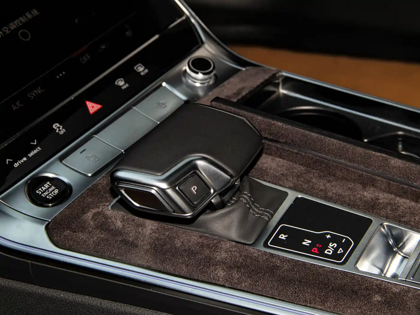 Audi A6L 2024 45 TFSI quattro Premium Dynamic фото 3