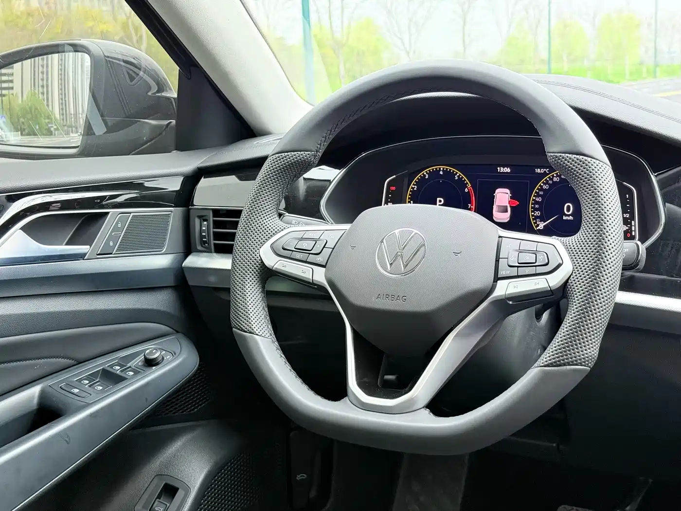 Volkswagen Passat 2025 Outstanding 380TSI Dragon Soaring Edition фото 8