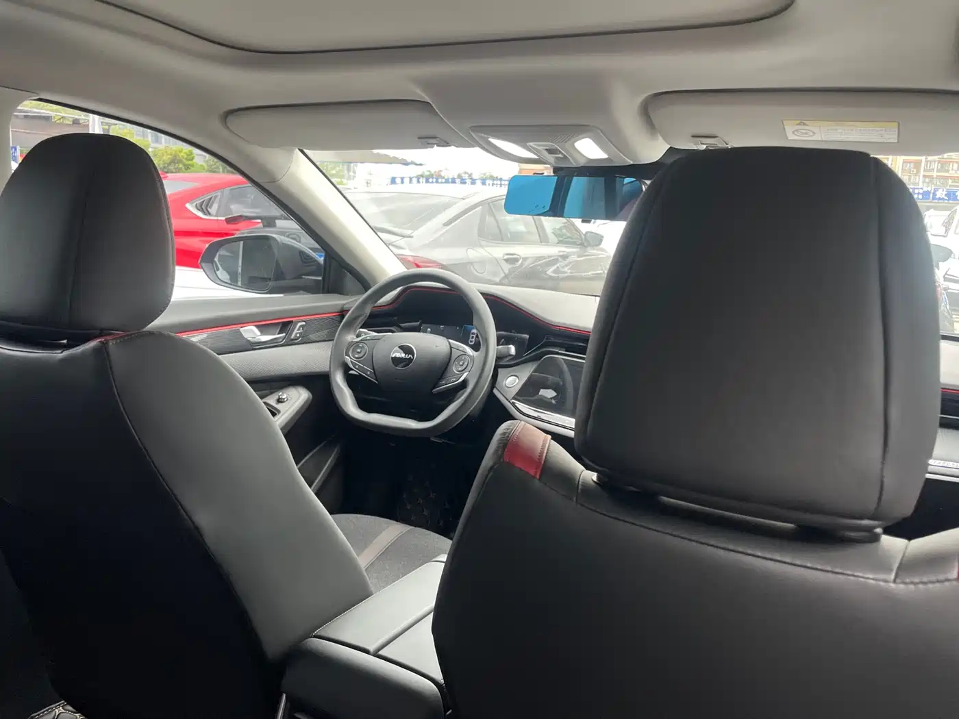 DONGFENG YI HYUN MAX