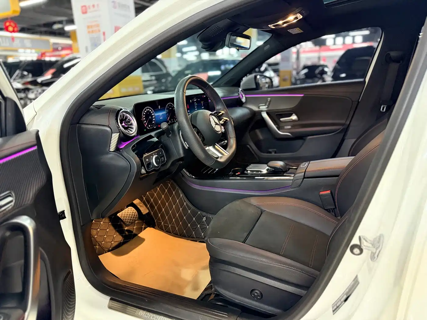 Mercedes-Benz A-Class 2023 A 200 L Fashion фото 6