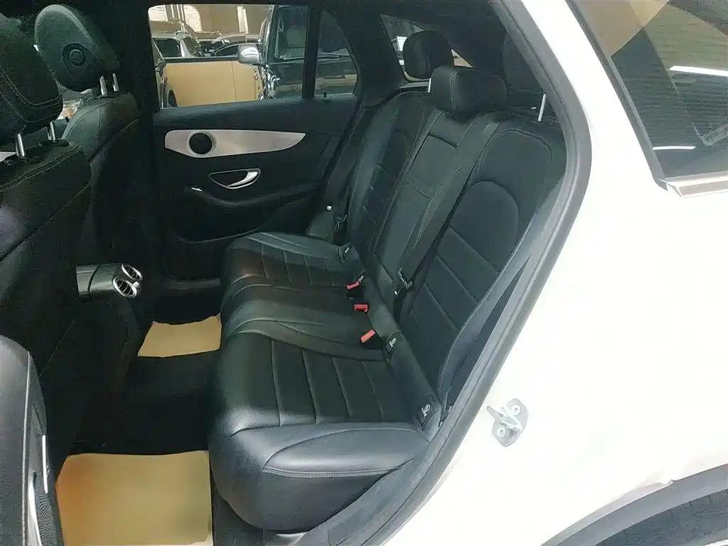 Mercedes-Benz GLC 2018 GLC 200 4MATIC фото 14