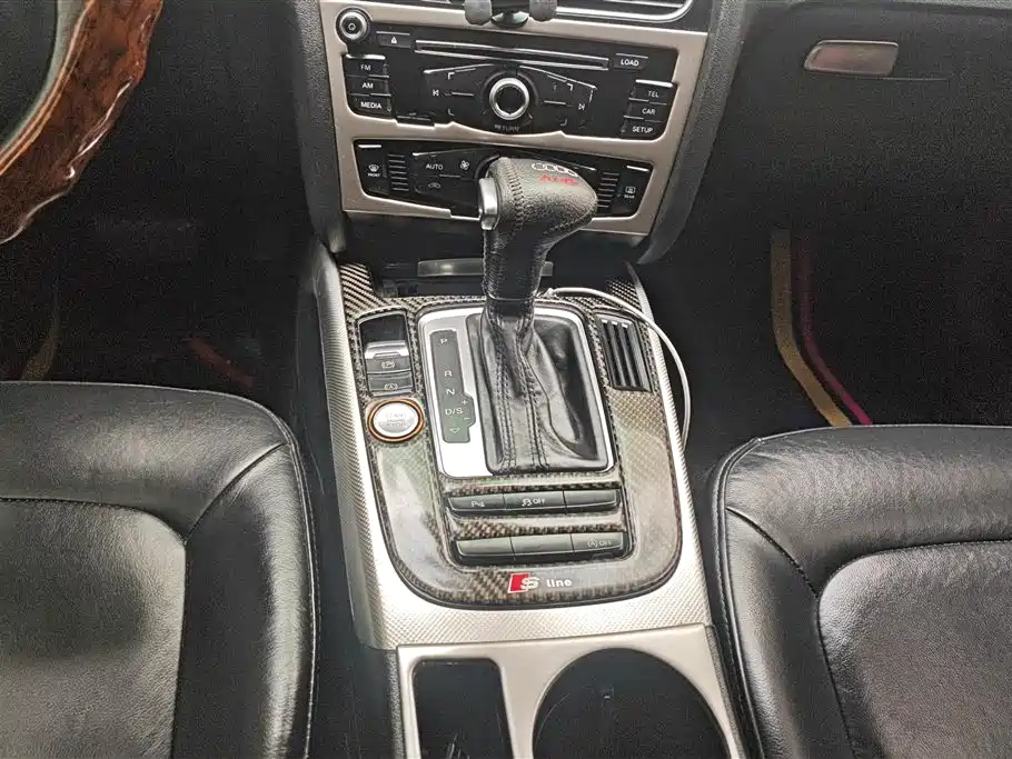 Audi A4L 2013 35 TFSI Automatic Standard фото 16