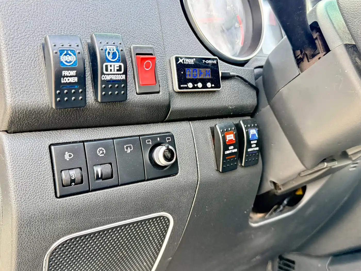 BAIC ORV Beijing Offroad BJ40 2017 40L 2.3T Automatic 4WD China Rally Champion Edition фото 13