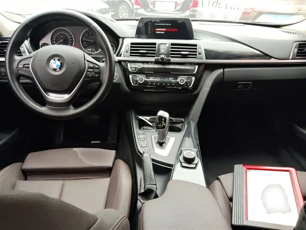 BMW 3 Series 2018 320Li Fashion Style фото 23