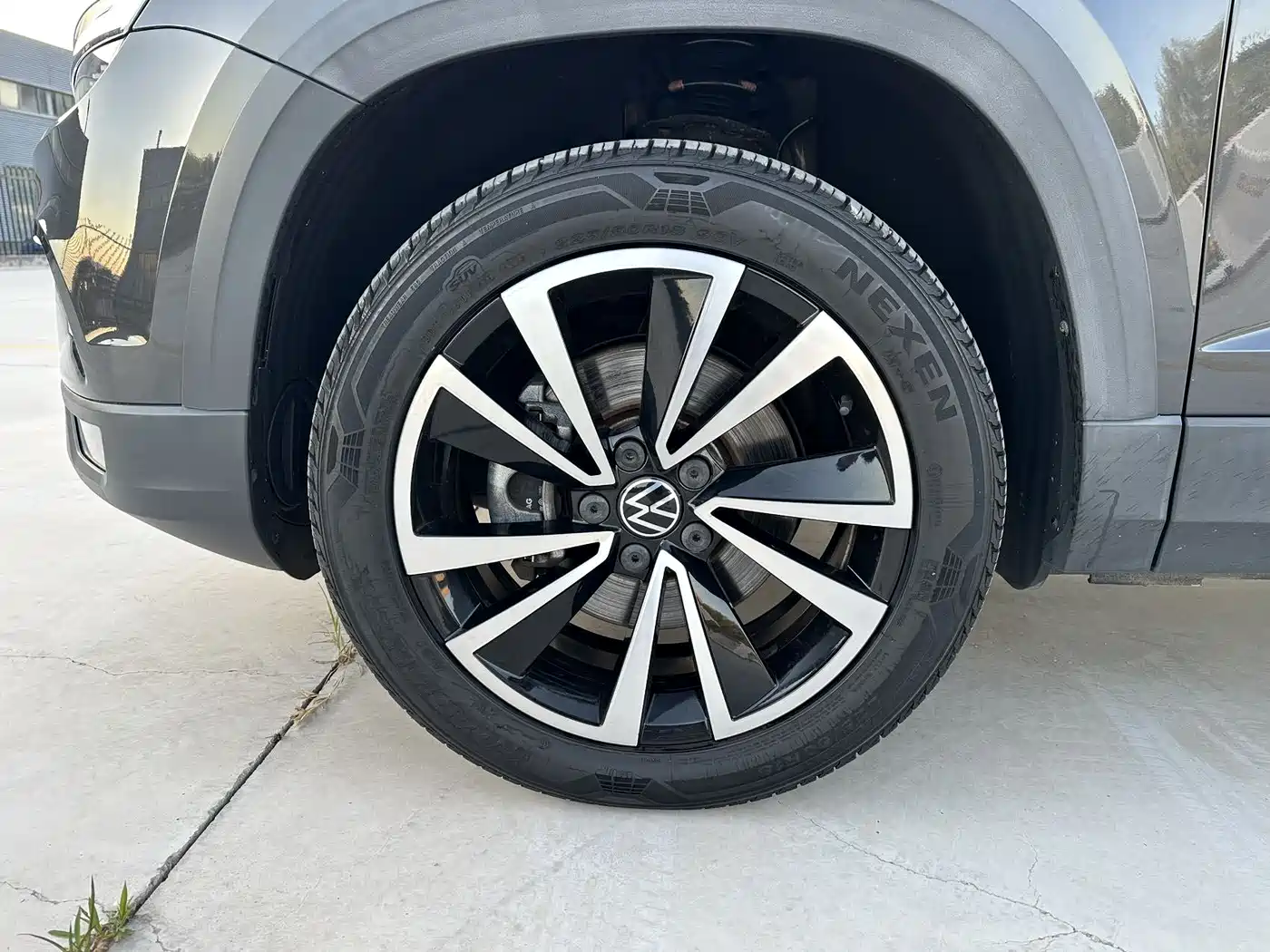 Volkswagen Tharu 2022 280TSI FWD Luxury Edition фото 7