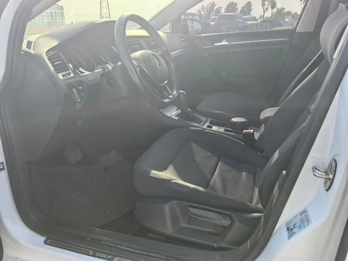 Volkswagen Golf 2016 1.6L Automatic Comfort фото 4