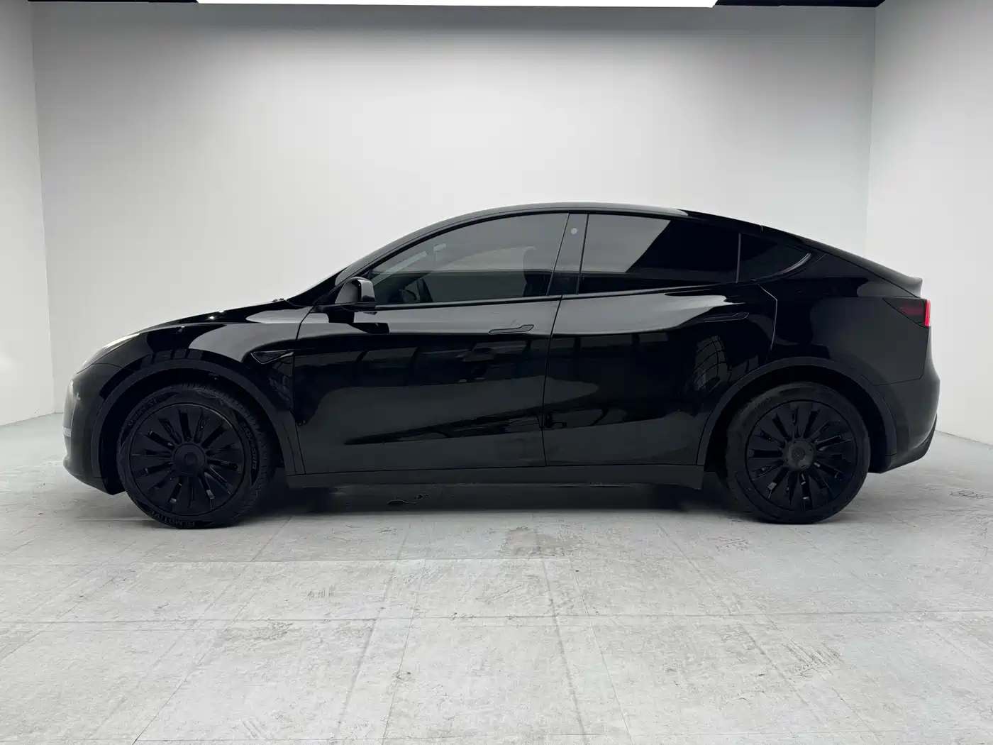 Tesla Model Y 2021 2021 Standard Range Rear-Wheel Drive