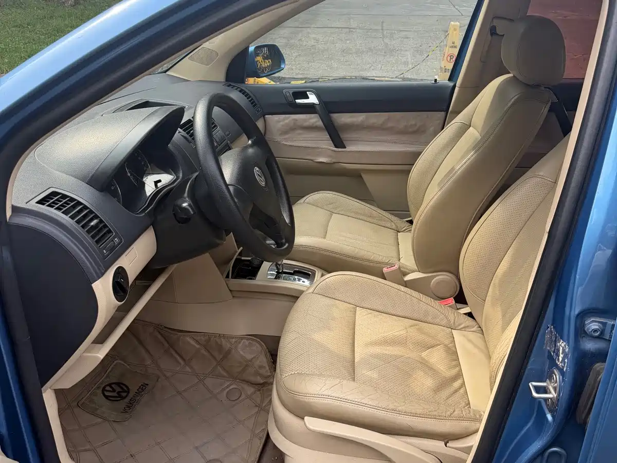Photo 8 - Volkswagen Polo