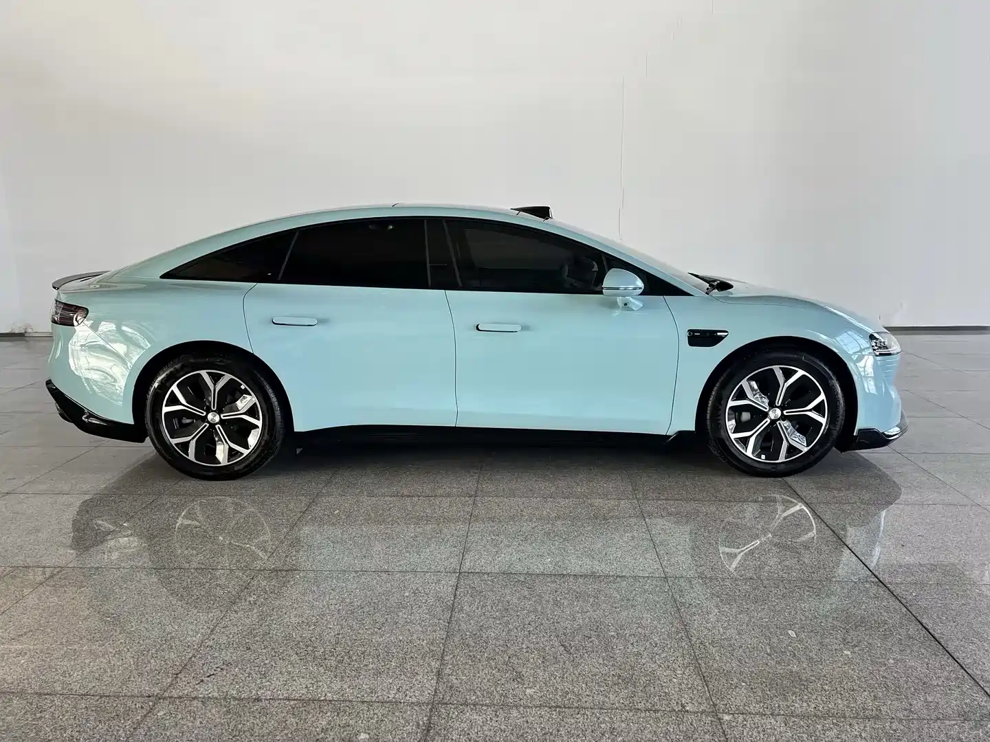 Фото 2 - Zhijie S7