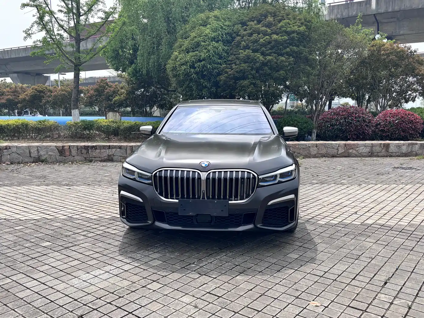 BMW 7 SERIES