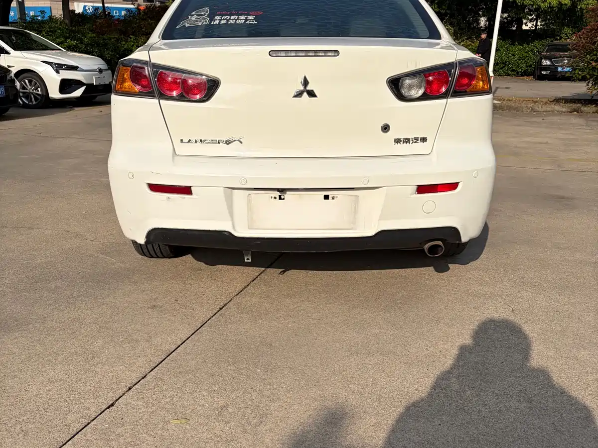 Mitsubishi Lancer EX 2012 Zhishang 1.8L CVT Luxury фото 17
