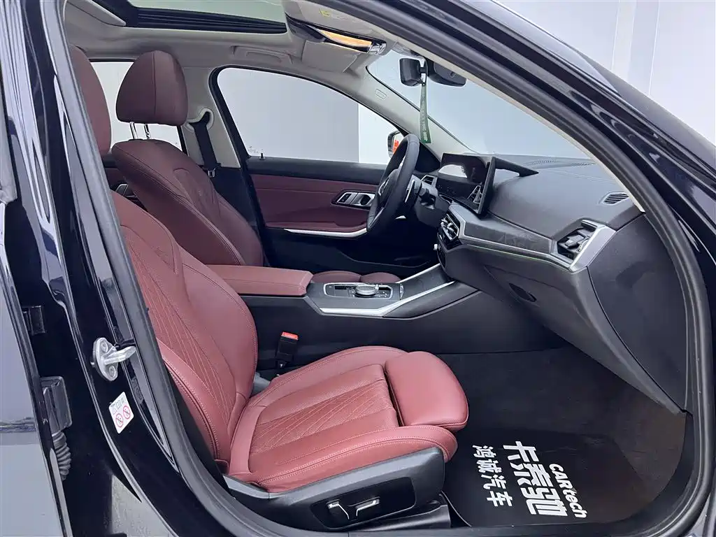 BMW 3 Series 2024 325i M Sport Package фото 19