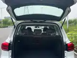 Photo 24 - Volkswagen Tiguan