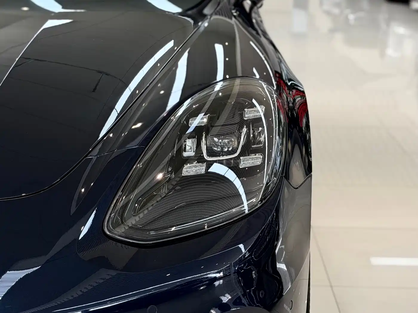 Porsche Panamera 2019 Panamera 2.9T фото 3