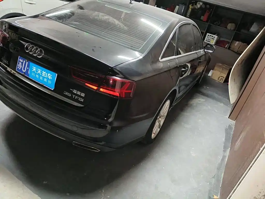 Фото 2 - Audi A6L