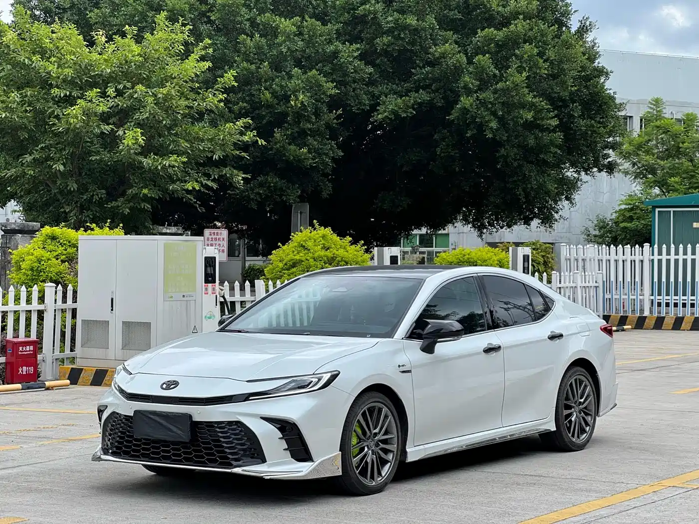 Toyota Camry 2025 2024 Model Dual Hybrid 2.0HXS Sport Plus Edition