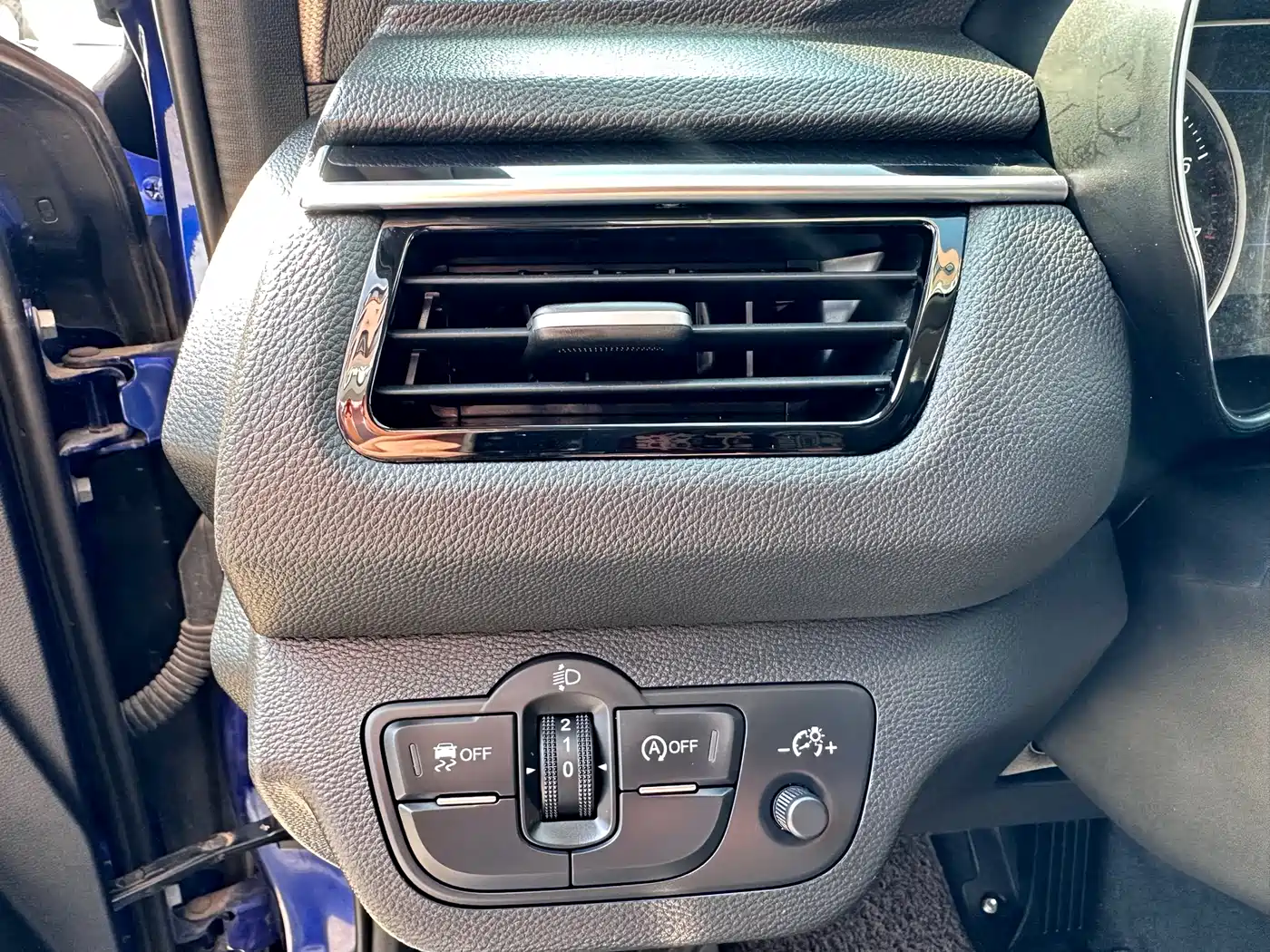Hongqi H5 2019 30TD Style Edition фото 18