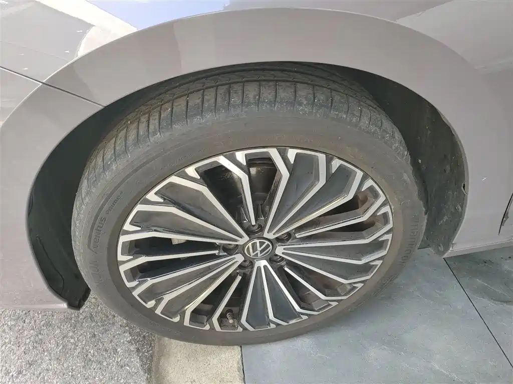 Volkswagen Passat 2025 Pro 380TSI Dragon Prestige Edition фото 23