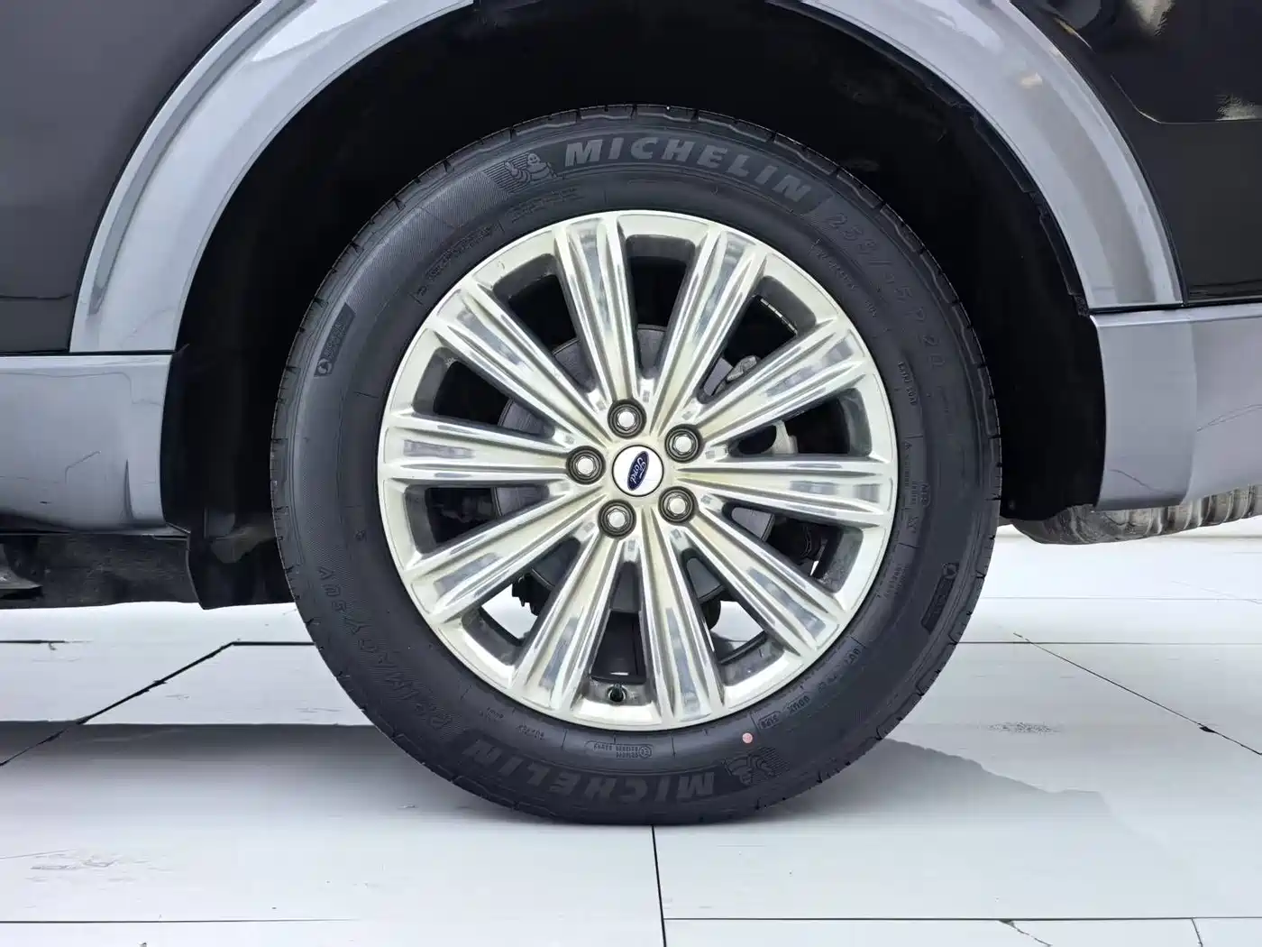 Ford Explorer 2020 2020 EcoBoost 285 AWD Titanium Edition 6-Seater