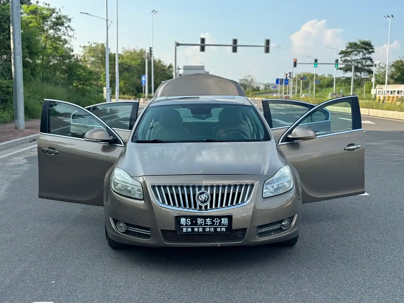 Buick Regal 2012 Model 2.0L Comfort фото 25