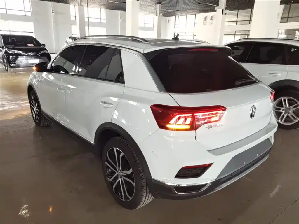 Volkswagen T-ROC 2019 280TSI DSG 2WD Comfort Version China VI фото 5