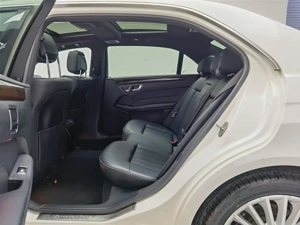 Mercedes-Benz E-Class 2015 E 260 L фото 15