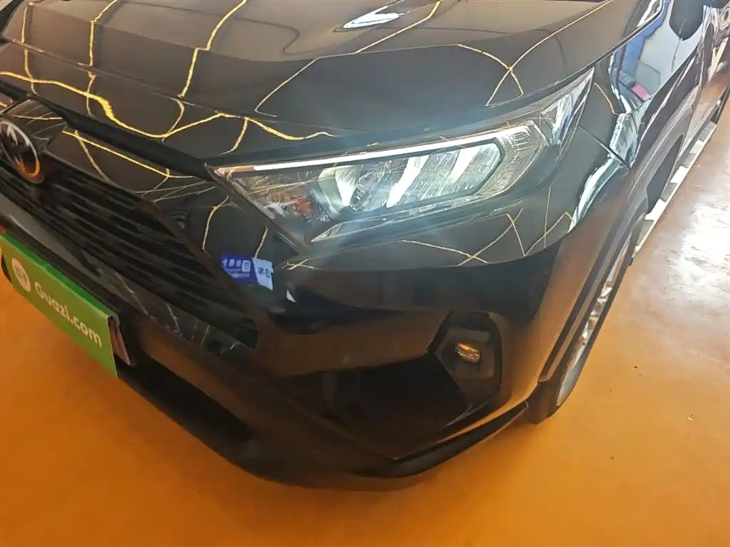 Toyota RAV4 Rongfang 2023 2.0L CVT 2WD Urban Edition фото 18