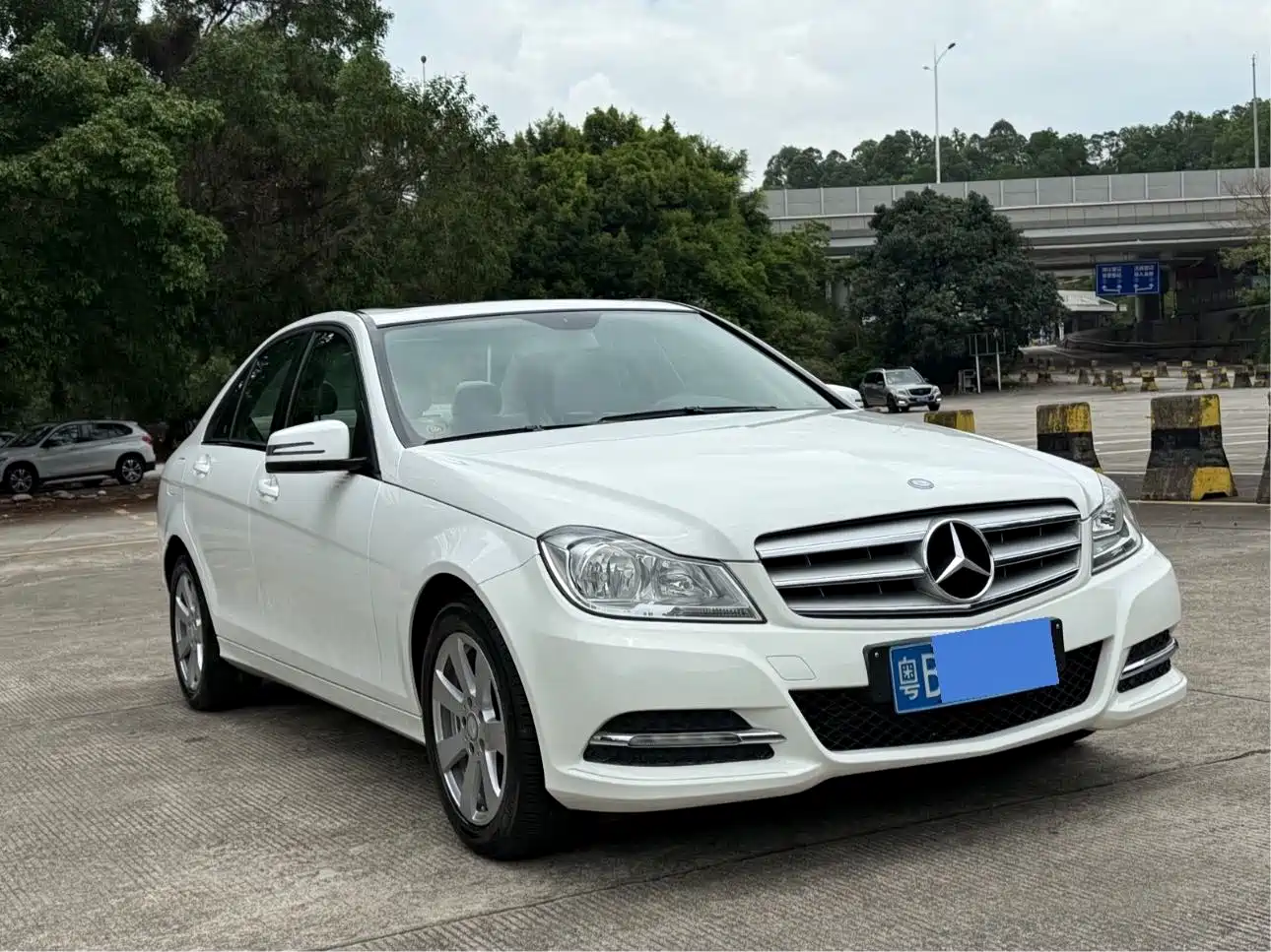 Mercedes-Benz C-Class 2013 C 180 Classic Grand Edition фото 3
