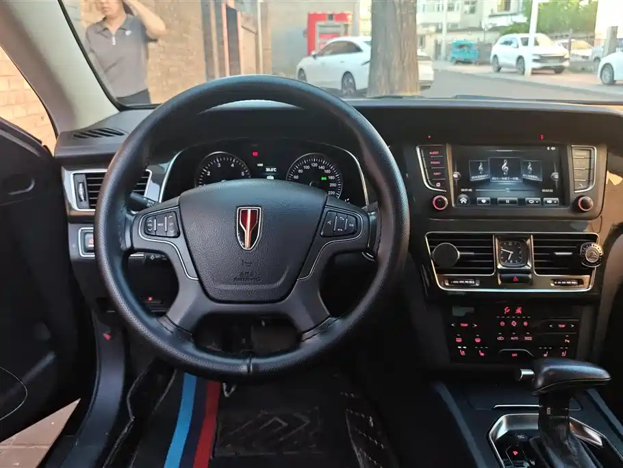 Hongqi H7 2019 1.8T Comfort Edition фото 15