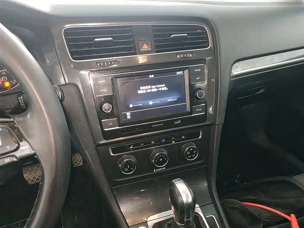 Volkswagen Golf 2018 230TSI Automatic Luxury фото 13