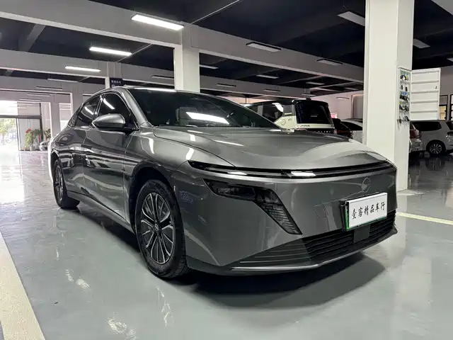  Nissan Nissan N6 2025 Mid Configuration