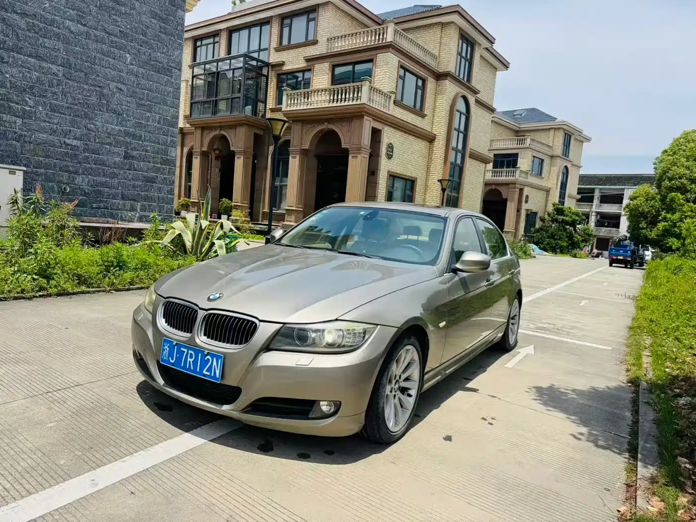 BMW 3 Series 2011 325i Fashion