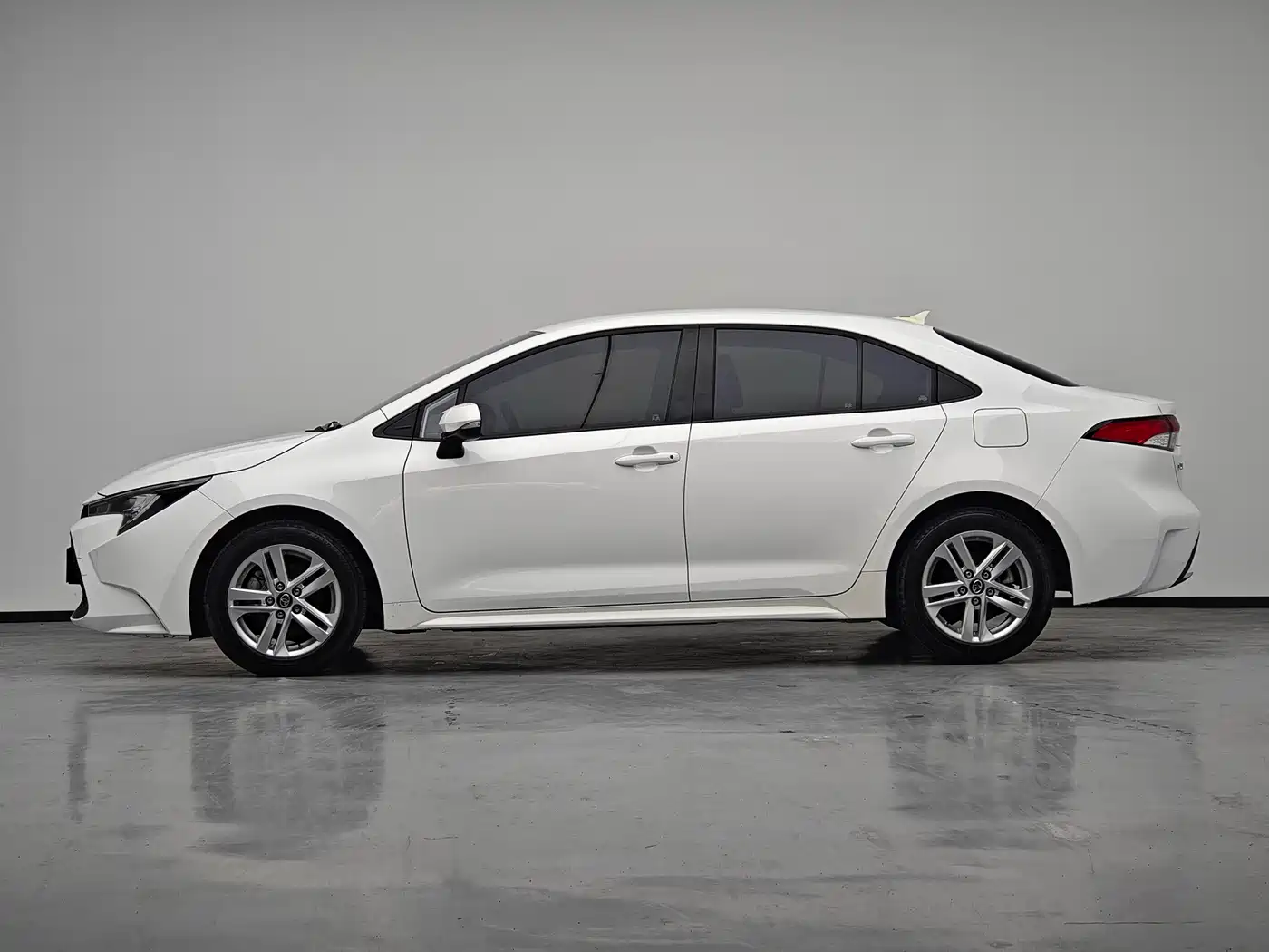 Toyota Levin 2022 TNGA 1.5L CVT Progressive Edition фото 8