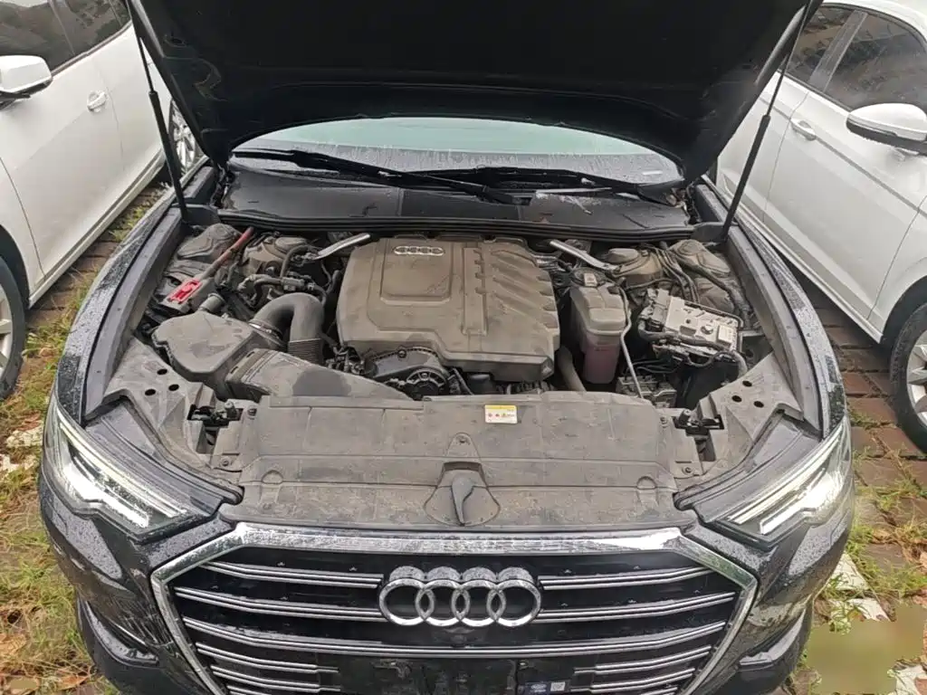 Фото 20 - Audi A6L