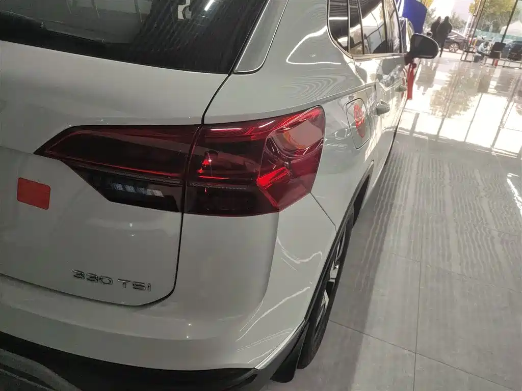 Volkswagen Tayron 2021 330TSI 2WD Luxury Smart Connect Edition фото 8