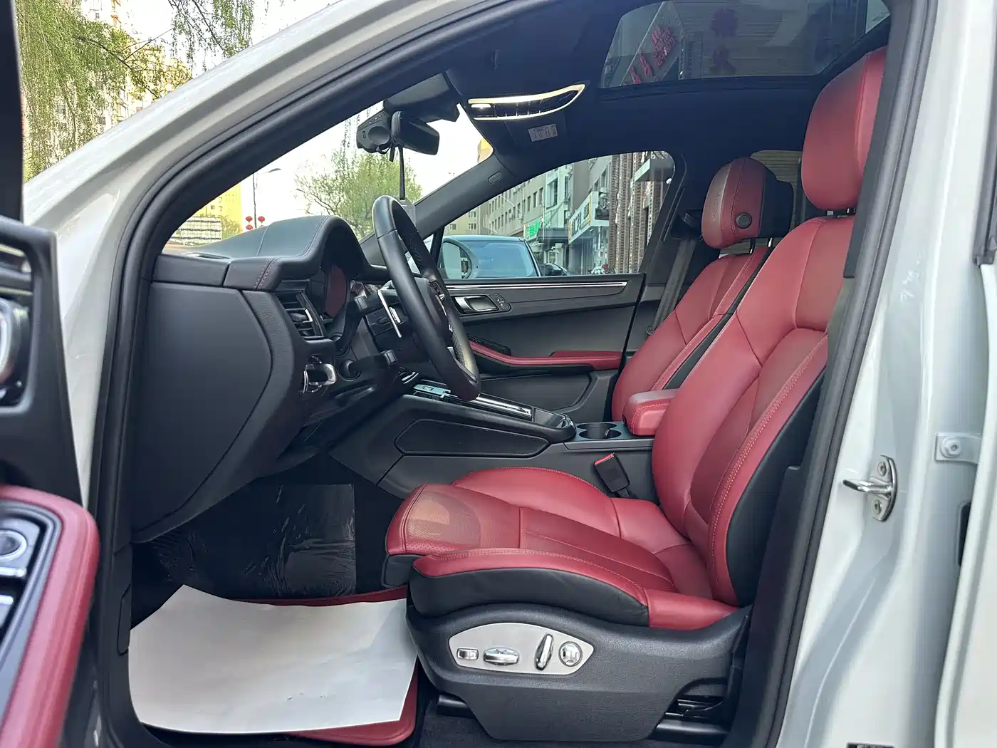 Porsche Macan 2022 Macan 2.0T фото 18