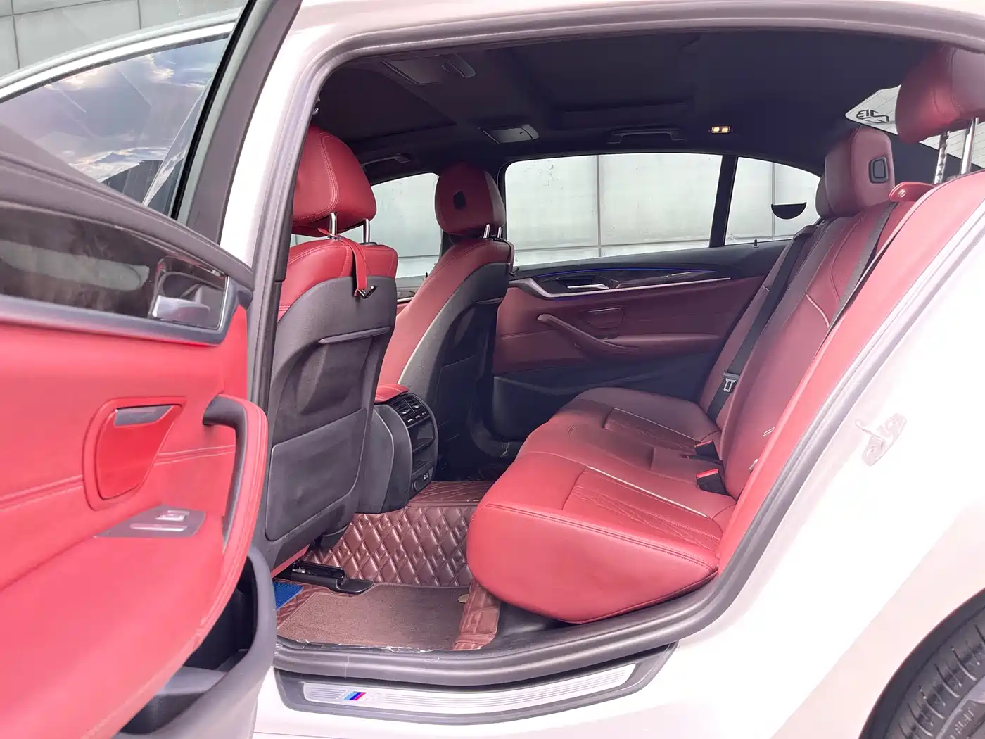 BMW 5 Series 2022 530Li Leading M Sport Package фото 8