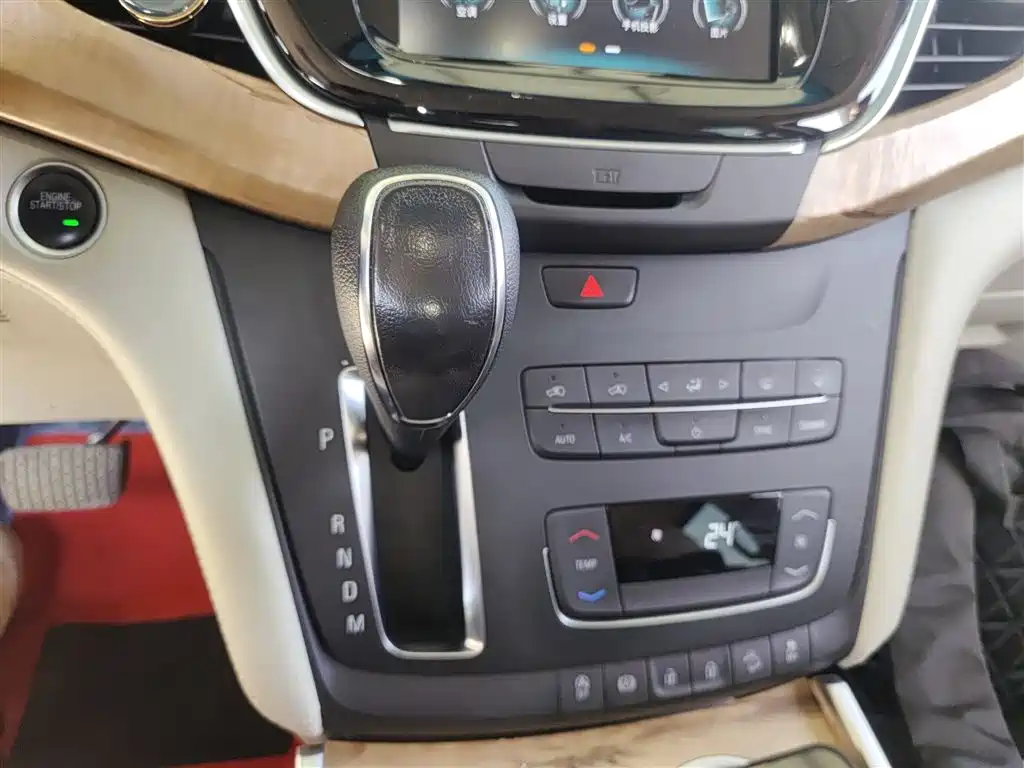Buick GL8 2018 ES 28T Comfort Type China VI фото 6
